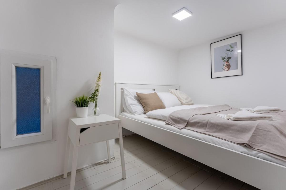 Elysian Estate Grt1 * Budapest