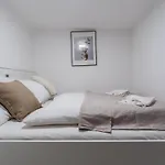Elysian Estate Apartment Grt1